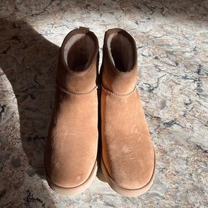 Brand new ugg ultra mini wedge boots! Never worn, size 9.5